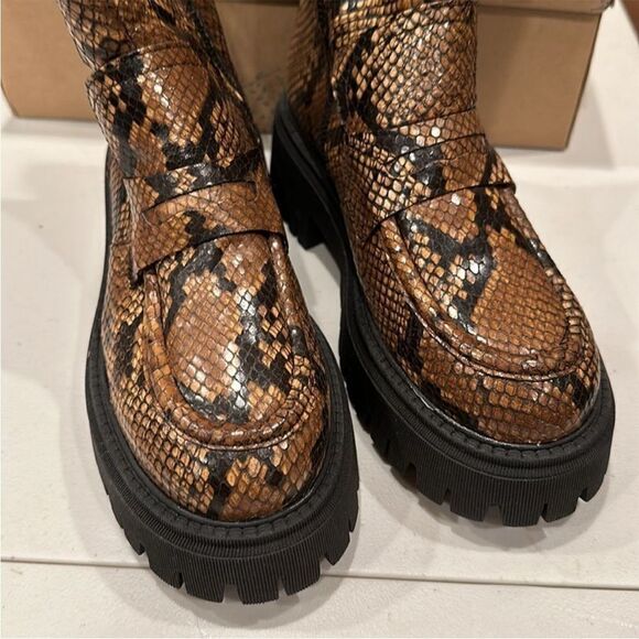 Free People Madison Loafer Boot Python Print EU 38 US 8 New in Box - Picture 3 of 8